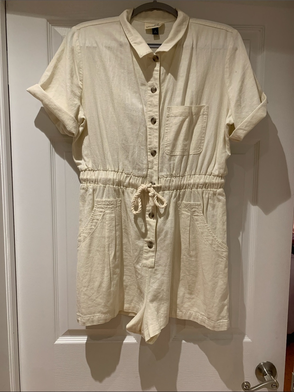 Universal Thread Cream Short-Sleeve Drawstring Romper